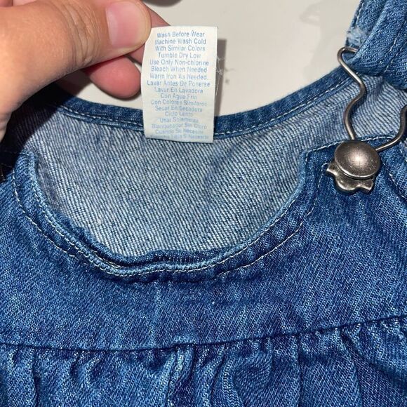 Unbranded Denim Skirtall w/ Embroidered Heart Flowers & Pockets - Size 3T - Picture 4 of 5